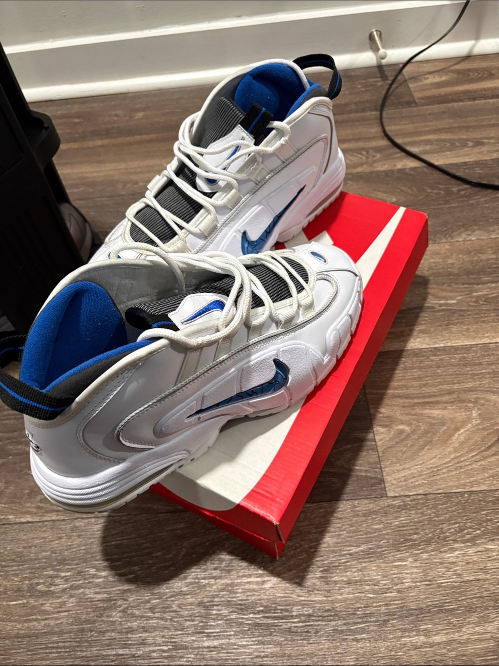 White and Blue men Air Max Penny Basketballu Shoes - Brand NIKE - Picture 12 of 16